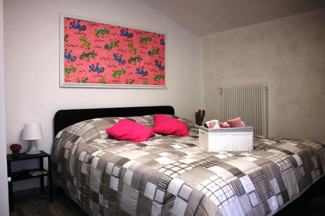 Villa Sonia Apartment & Rooms Lignano Sabbiadoro Exterior foto