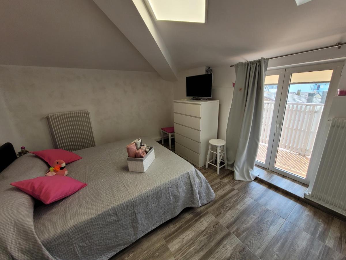 Villa Sonia Apartment & Rooms Lignano Sabbiadoro Exterior foto